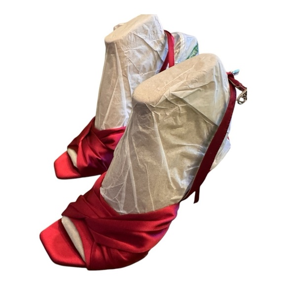 Sam Edelman Lavender Strappy Heel in Raspberry Satin - Picture 2 of 6